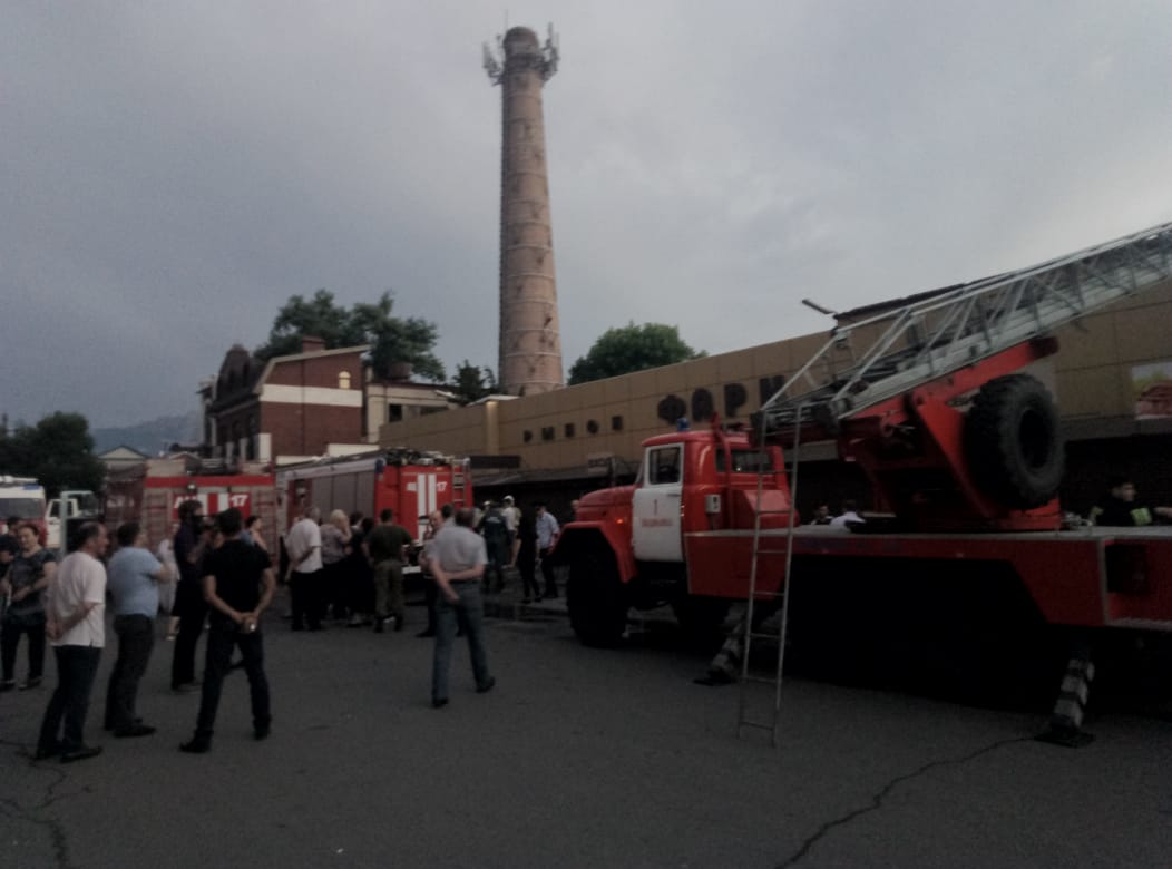 Площадь возгорания на рынке «Фарн» составила 300 кв.м