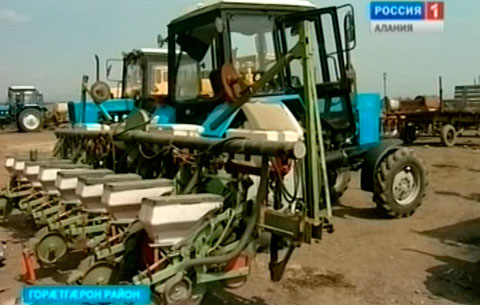 Горæтгæрон районы Хетæгкаты Къостайы номыл агрофирмæ 8 азы архайы хоры æмæ хъæдуры культурæтæ æрзайын кæныныл