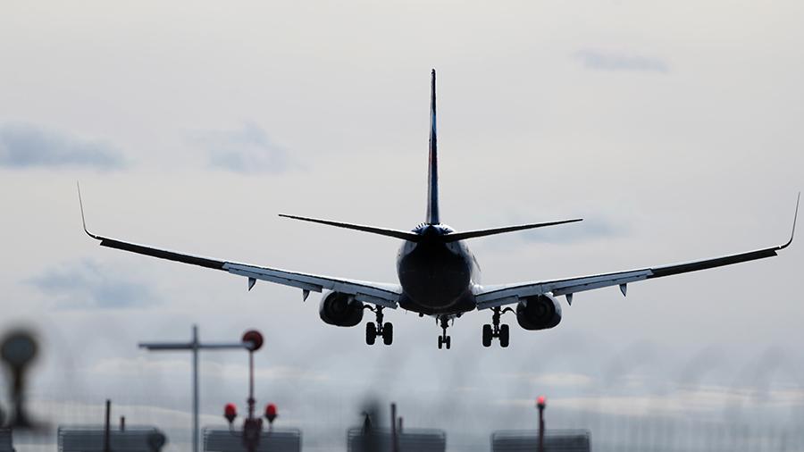 Самолет вернулся в аэропорт «Владикавказ» после того, как ребенку стало плохо