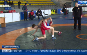 Дзæуджыхъæуы спорты галуан Манежы уыдысты ерыстæ уæгъдибар æмæ грекъаг-римаг хъæбысхæстæй æрыгæтты хсæн