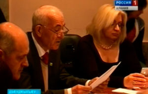 Цæгат Ирыстоны æхсæнадон палатæйы ныхас цыд профессор Бзарты Руслан 5-æм къласы ахуырдзаутæн цы историйы чиныг сарæзта, ууыл