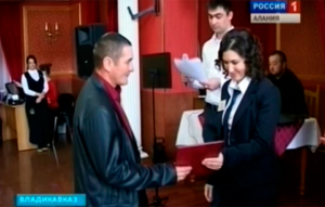 Многодетный папа Сергей Такоев поздравил «коллег»