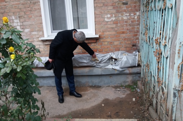 После вмешательства активистов Общероссийского народного фронта в Северной Осетии в одном из многоквартирных домов (МКД) города Моздока были теплоизолированы трубы