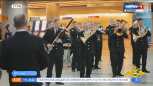 МВД России в преддверии Нового года устроило музыкальный флешмоб в столичном аэропорту Внуково