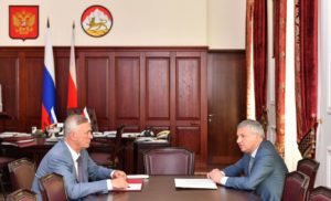 Вячеслав Битаров провел рабочую встречу с Борисом Албеговым