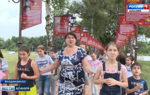 Детям из малообеспеченных семей провели экскурсию по Барбашову полю