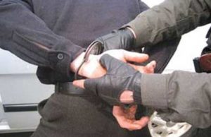 Задержаны двое жителей Северной Осетии, пытавшиеся украсть автомат у военнослужащего