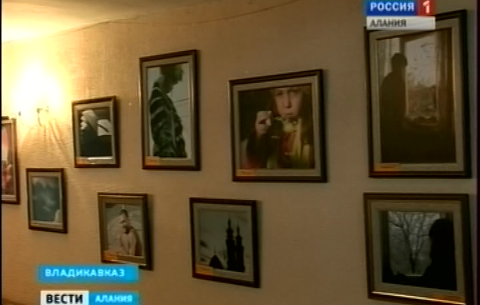 Во Владикавказе открылась фотовыставка, и прошел конкурс ораторского искусства среди юных журналистов