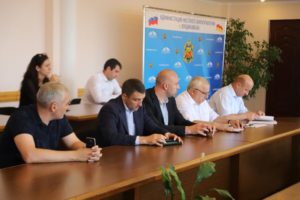 Борис Албегов поручил ликвидировать все разрытия асфальта во Владикавказе в течение десяти дней