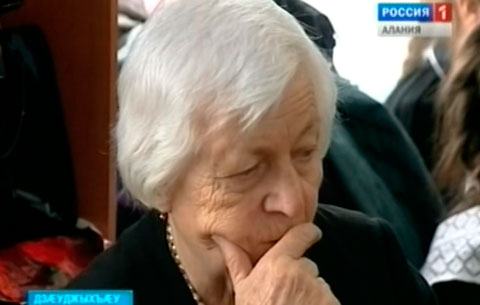 Белоруссаг проект «Æз зарын»-ы финалисттæ сæ аивадимæ базонгæ кодтой Цæгат Ирыстоны цæрджыты. Ирон театры радтой концерт Белоруссаг проект «Æз зарын»-ы финалисттæ сæ аивадимæ базонгæ кодтой Цæгат Ирыстоны цæрджыты. Ирон театры радтой концерт