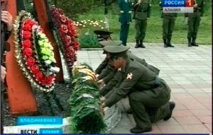Представители руководства и общественности Северной Осетии совершили торжественные возложения в честь Дня Победы