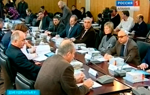 Горæты мэры æмæ йæ æмбырды минæвæртты æвзарыныл ныхас кодтой экспертон клуб «Казбек»-ы