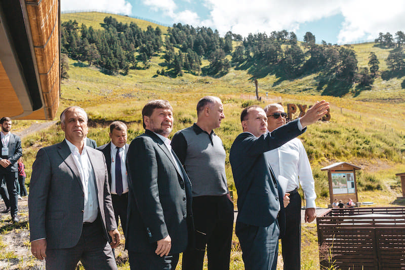 Полпред в СКФО Александр Матовников осмотрел ВТРК «Архыз»