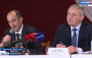 Вячеслав Битаров провел очередную встречу с жителями Алагирского района