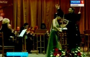 Во Владикавказе выступают именитые скрипачи Японии и России