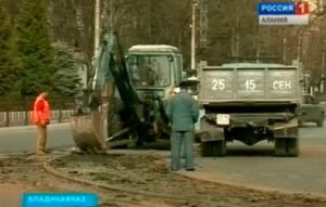 Во Владикавказе меняют трамвайные пути