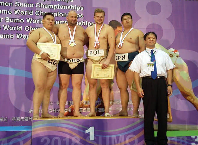 Василий Маргиев и Эдуард Кудзоев стали чемпионами мира по сумо