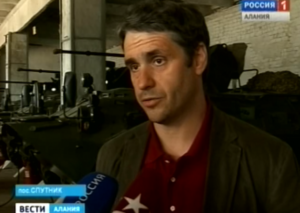 Во Владикавказ для оценки качества бронетраспортеров прибыл генеральный директор Военно-промышленного комплекса Дмитрий Гиммельберг