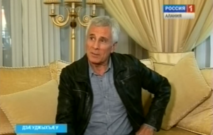 Фыццаг хатт республикæмæ ссыд югославаг актер Гойко Митич