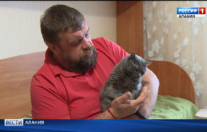 Семья Шапрановых в течение шести лет подбирает бездомных животных и находит им дом