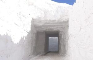 Специалисты готовятся к обстрелу лавинных очагов на Транскаме