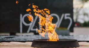 В Моздоке в рамках акции «Вечные огни» прошли субботники