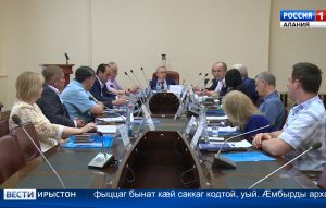 2019-æм азы фыццаг æмбисы куысты хатдзæгтыл стæй фидæны хæстæ æмæ нысантыл æрдзырдтой РЦИ-А нациты хсæн ахастдзинæдты фарстаты фæдыл министрады уæрæхгонд æмбырды