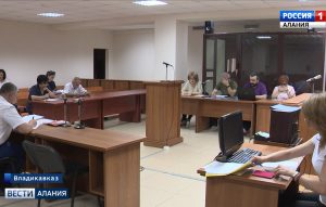 В Ленинском суде начался громкий процесс по делу бывшего ректора СОГМА Тамары Гатагоновой и ее заместителя