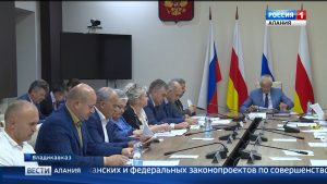 Совет парламента республики провел первое заседание после летних каникул