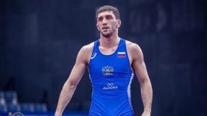 Заурбек Сидаков вышел в финал чемпионата мира по вольной борьбе