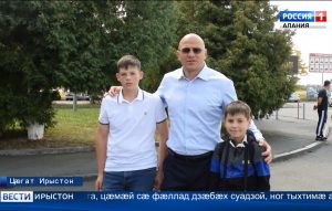 Иуæй-иу скъоладзаутæн та сæ фæлладуадзыны рæстæг цæуы дарддæр