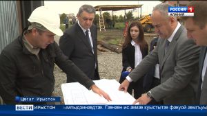 Тускъаты Таймураз æрзылди æмæ аргъ скодта республикæйы социалон объектты арæзтадæн