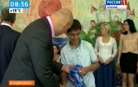 Сотрудники следственного комитета посетили воспитанников детского дома «Хуры тын»