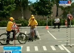 Управление ГИБДД и Министерство образования и науки республики провели конкурс среди школьников на знание правил дорожного движения