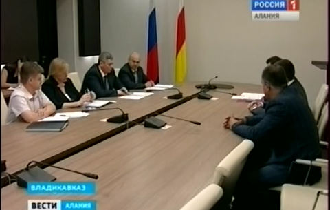 Заместитель председателя Правительства Северной Осетии Константин Габисов провел встречу с генеральным директором предприятия «Газпром межрегионгаз Пятигорск»