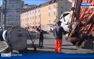 Экологи æмæ цæрæнуæтты коммуналон хæдзарады министрады кусджытæ, æрвылбоны коммуналон хауæтдзæгтыл кусæг регионалон оператор сарæзтой рейд