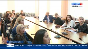 Республикæйы фæллойы æмæ социалон рæзты министрады уæнгтæн фембæлд уыди æрыгон бинонты минæвæрттæ эксперттимæ