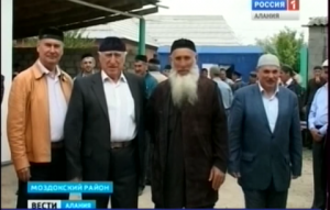 В селении Кизляр Моздокского района Северной Осетии состоялась встреча представителей крупного рода из села Агиш-Батой Чеченской республики