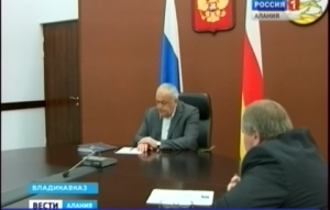 Глава Северной Осетии принял участие в обсуждении вопросов расселения людей из аварийного жилого фонда