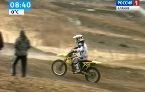 На трассе поселка Фиагдон был дан первый этом году республиканский старт по мотокроссу