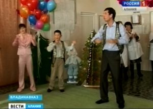 Пограничники поздравили с новогодними праздниками воспитанников детского дома во Владикавказе
