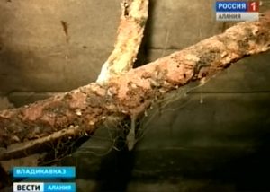 Администрация Владикавказа решит проблему с затоплением подвала дома №17 на улице Московской