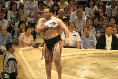 Российский сумотори Алан Габараев успешно завершил турнир всеяпонской ассоциации сумо Кюсе басе