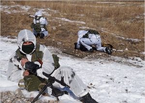 Разведчики ЮВО в Северной Осетии отразили нападение условного противника на склад с боеприпасами