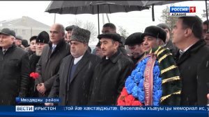 Цæгат Ирыстонмæ ссыд Азербайджаны республикæйы делегаци