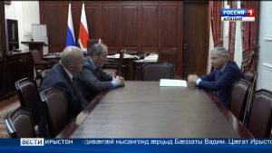 Æрдзон æвæрæнтæм цæстдарды Федералон службæйы регионты хсæн цæгаткавказаг Управленийы разамонæджы хæдивæгæй нысангонд æрцыд Бæззаты Вадим