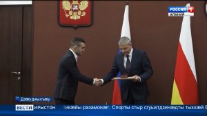 Цæгат Ирыстоны сæргълæууæг фембæлд уæгъдибар хъæбысхæстæй дунейы чемпионаты уæлахиздзаутимæ æмæ призертимæ