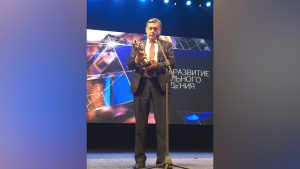 Заместитель гендиректора ВГТРК Рифат Сабитов получил «ТЭФИ» за вклад в развитие регионального ТВ