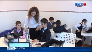 Национ проект «Ахуырад» æххæстгæнгæйæ, нæ республикæйы скъолаты гом кæнынц нырыккон технологитæй æххæст центртæ