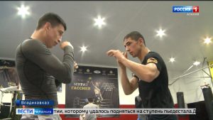 Давид Дзукаев — серебряный призер чемпионата России по боксу среди юниоров